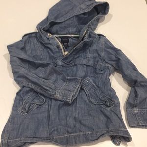 3/$20. EUC 5T chambray pullover jacket